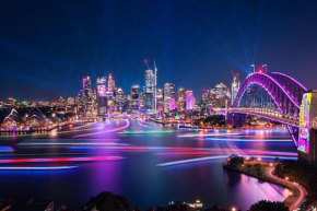 Opera & Harbour bridge view penthouse (3 rooms), Sydney